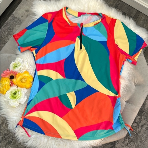 Other - Women’s Abstract Tankini Swim Rashguard Top Multi Colors Sz MED NEW!